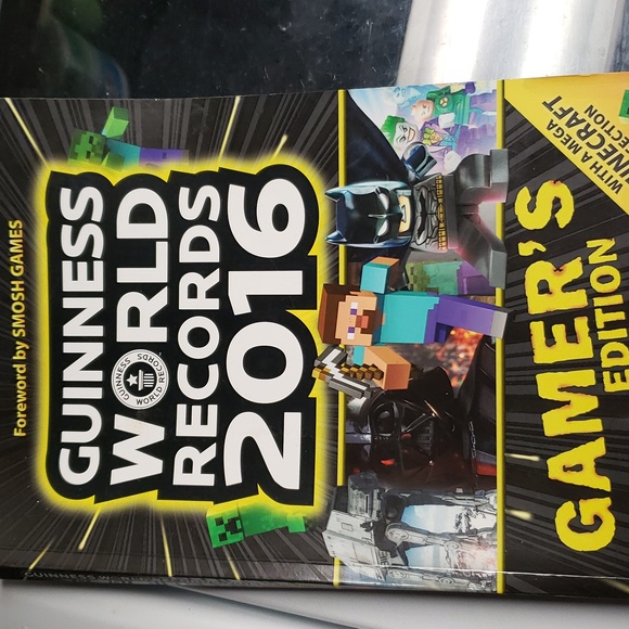 Guinness World Record Books Gamer's Edition Bundle of 3. 2014, 2015 and 2016 - Picture 7 of 8